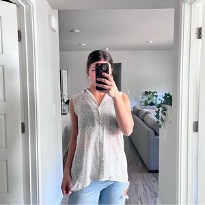 H&M White Patterned Sleeveless Blouse